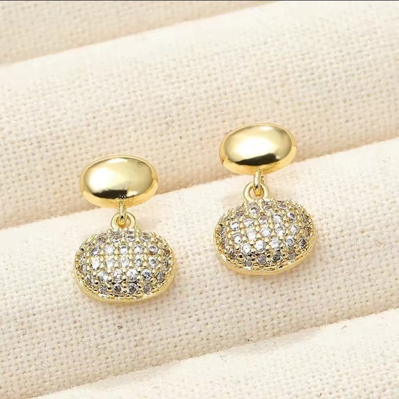 Elegant Gold plated S925 Silver Crystal Earrings - Picture 8 of 9
